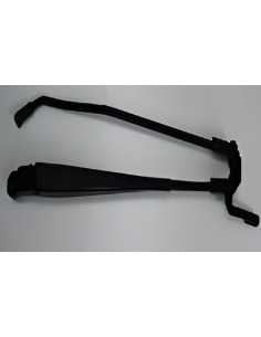 Front wiper arm assembly