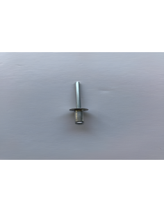 Remaches pop de cabeza redonda y plana de extremo abierto