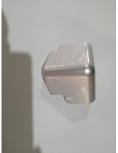 Protector exterior derecho del marco de la puerta de la...