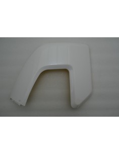 Rear lower right decorative molding